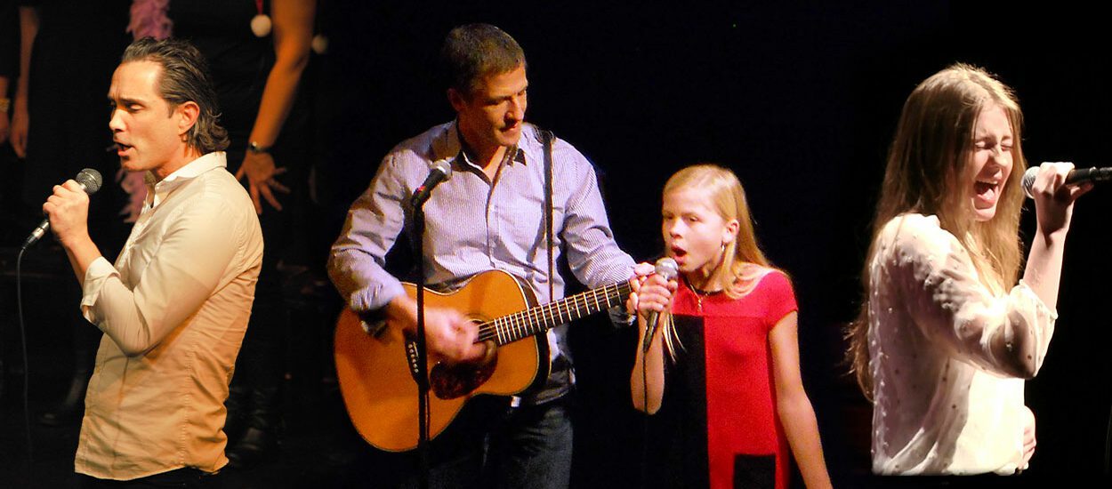 Sångelever sjunger på Boulevardteatern